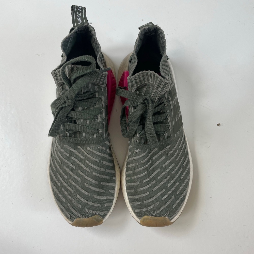Adidas Sneakers Womens 10 Green Pink Textured LaceUp Boost Sporty Streetwear